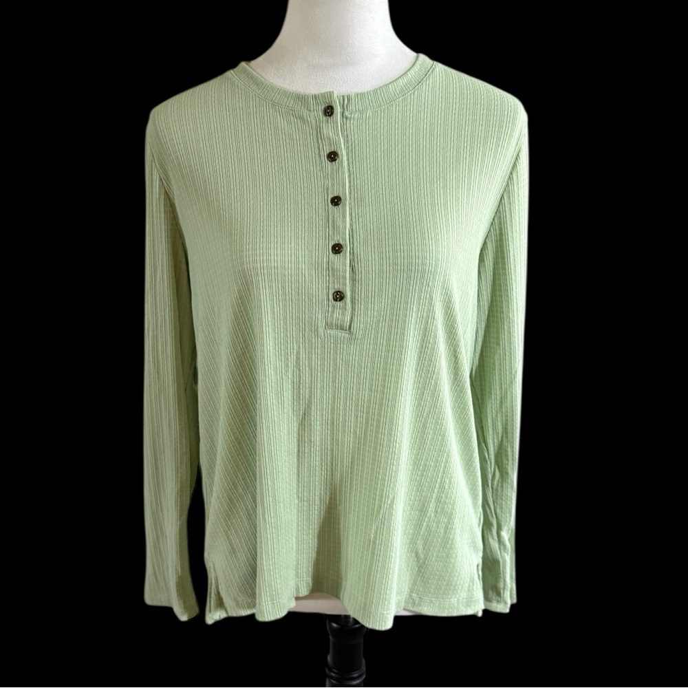 G.H. Bass & Co. Light Green Button-Down Shirt